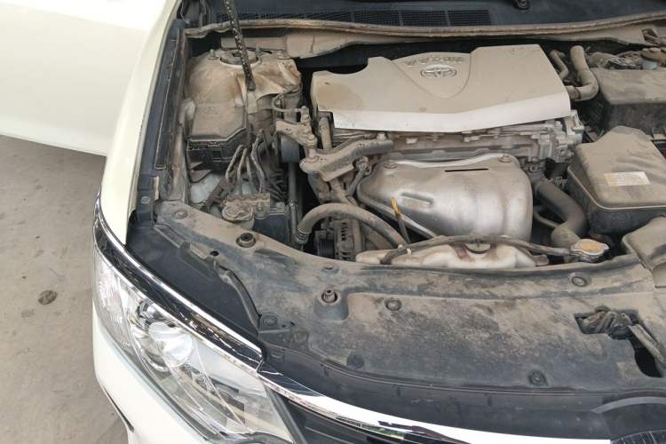 Used Toyota Camry 2015 2.0E Elite Edition Engine Bay Right