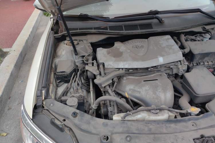 Used Toyota Camry 2015 2.0G Premier Edition Engine Bay Right