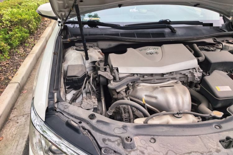 Used Toyota Camry 2015 2.0G Premier Edition Engine Bay Right