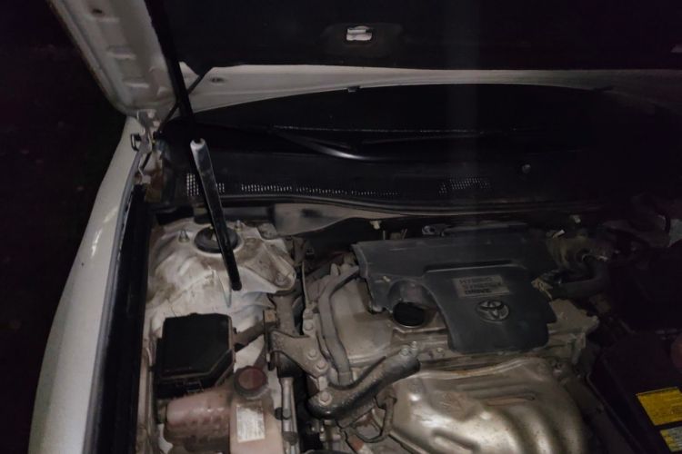Used Toyota Camry 2015 Dual-Engine 2.5 HG Luxury Navigation Edition Engine Bay Right