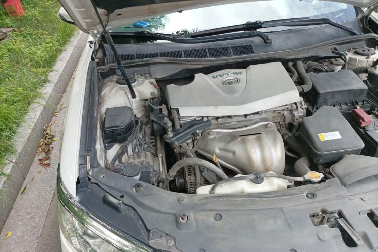 Used Toyota Camry 2015 2.0G Premier Edition Engine Bay Right