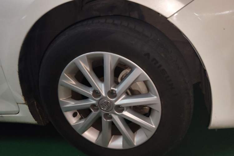 Used Toyota Camry 2015 2.0G Premier Edition Exterior 1