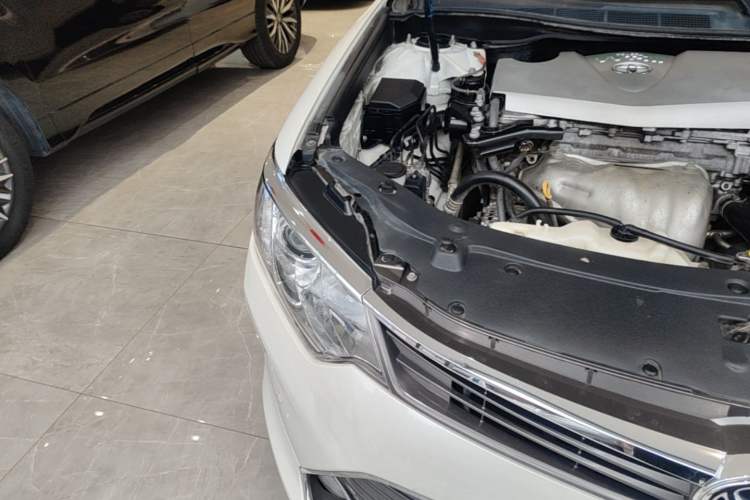 Used Toyota Camry 2015 2.0G Luxury Edition Exterior 3