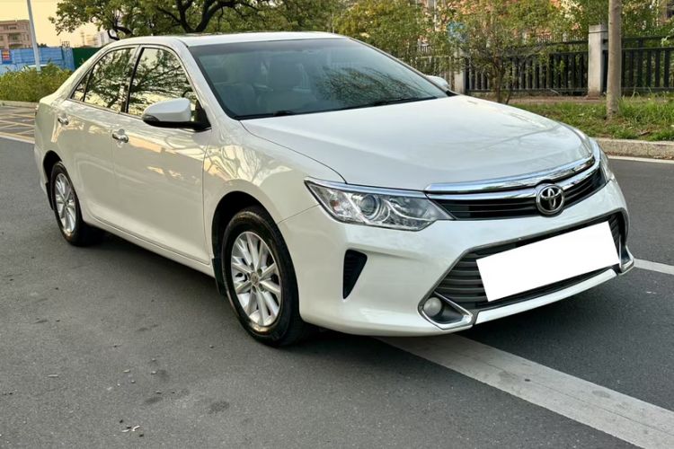 Used Toyota Camry 2015 2.0G Premier Edition Exterior 3