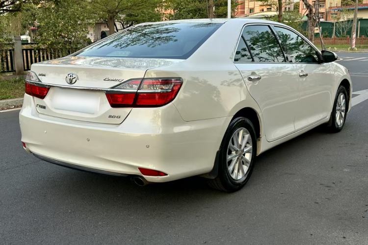 Used Toyota Camry 2015 2.0G Premier Edition Exterior 4