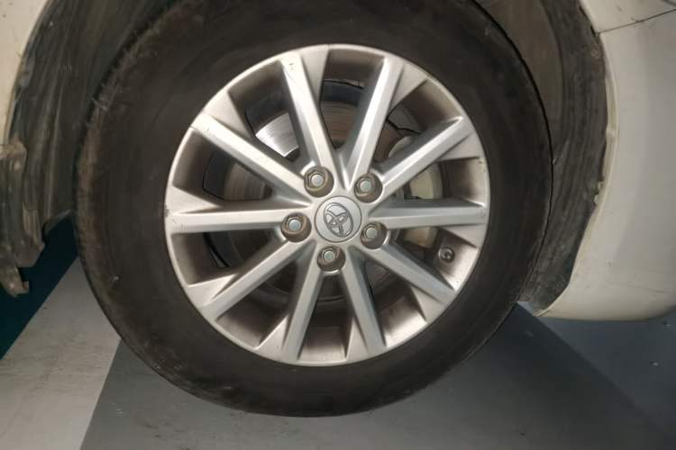 Used Toyota Camry 2015 2.0G Premier Edition Exterior 7