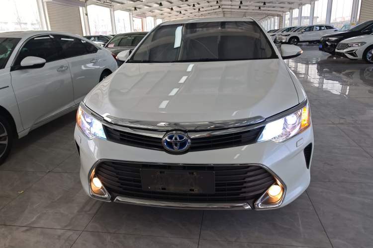 Used Toyota Camry 2015 Dual-Engine 2.5 HG Luxury Navigation Edition Front
