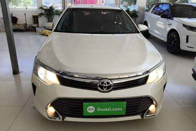 Used Toyota Camry 2015 2.5G Luxury Navigation Edition Front