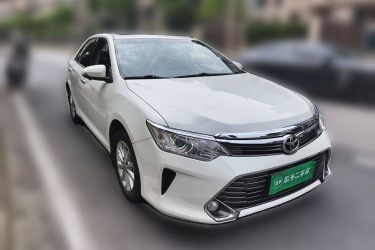 Used Toyota Camry 2015 2.0G Premier Edition Front Right 45 Deg