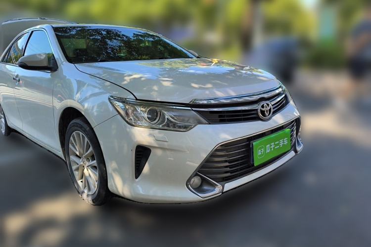 Used Toyota Camry 2015 2.5G Luxury Navigation Edition Front Right 45 Deg