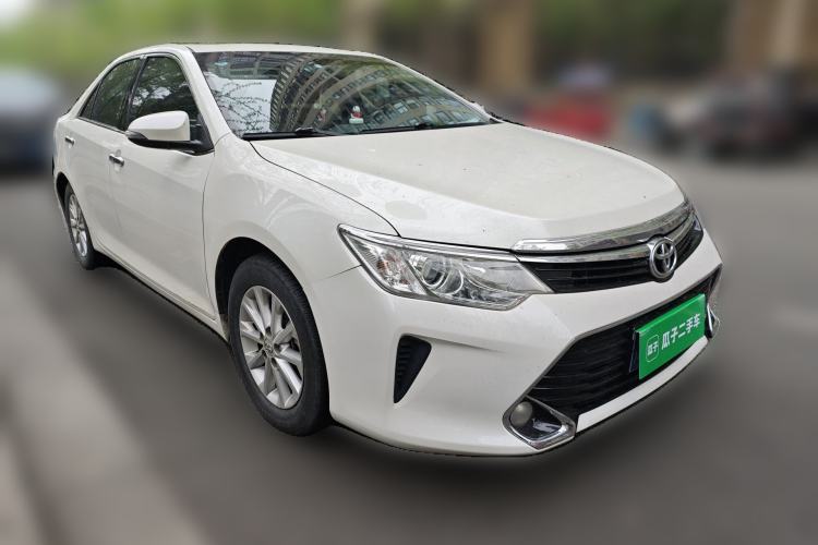 Used Toyota Camry 2015 2.0G Premier Edition Front Right 45 Deg