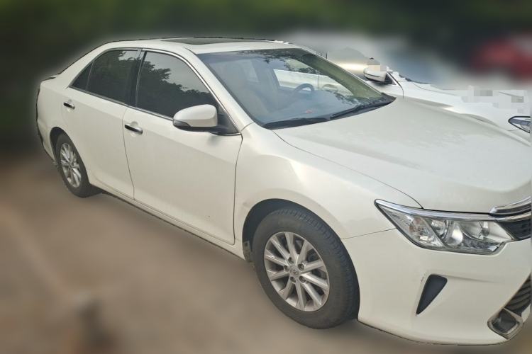 Used Toyota Camry 2015 2.0E Elite Edition Front Right 45 Deg