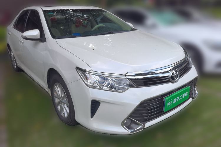 Used Toyota Camry 2015 2.0G Premier Edition Front Right 45 Deg