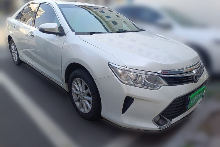 Used Toyota Camry 2015 2.0G Premier Edition Front Right 45 Deg