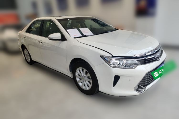 Used Toyota Camry 2015 2.0G Luxury Edition Front Right 45 Deg