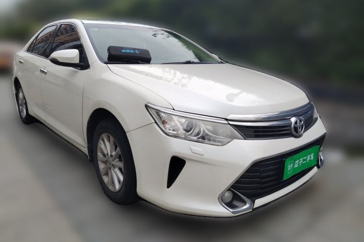 Used Toyota Camry 2015 2.0G Luxury Edition Front Right 45 Deg