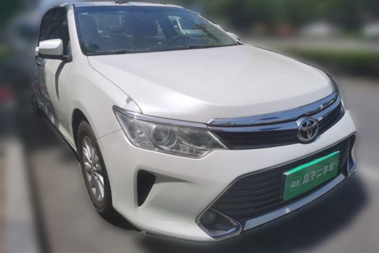 Used Toyota Camry 2015 2.0G Premier Edition Front Right 45 Deg