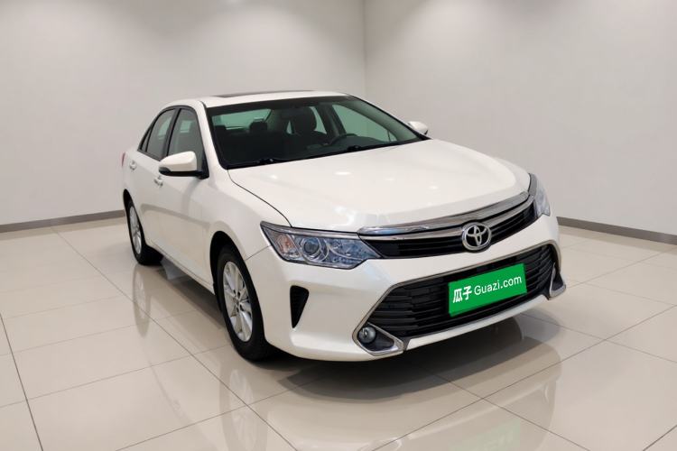 Used Toyota Camry 2015 2.0G Premier Edition Front Right 45 Deg