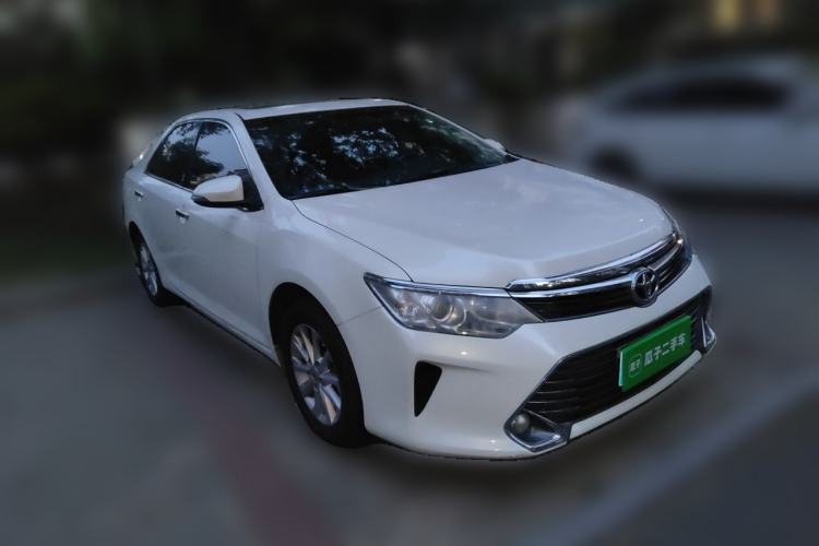 Used Toyota Camry 2015 2.0G Premier Edition Front Right 45 Deg