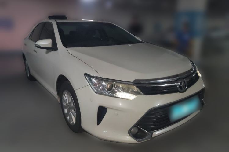 Used Toyota Camry 2015 2.0G Premier Edition Front Right 45 Deg