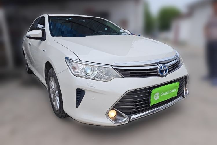 Used Toyota Camry 2015 Dual-Engine 2.5 HG Luxury Navigation Edition Front Right 45 Deg