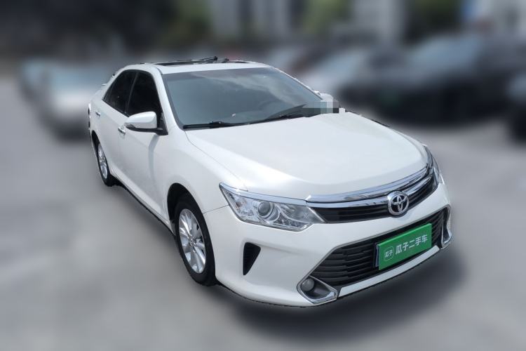 Used Toyota Camry 2015 2.0G Premier Edition Front Right 45 Deg