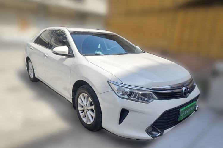 Used Toyota Camry 2015 2.0G Premier Edition Front Right 45 Deg
