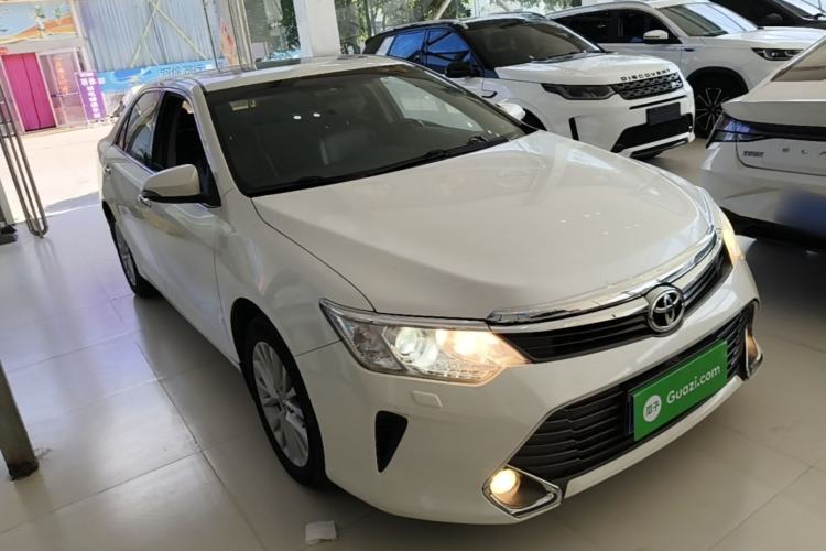 Used Toyota Camry 2015 2.5G Luxury Navigation Edition Front Right 45 Deg