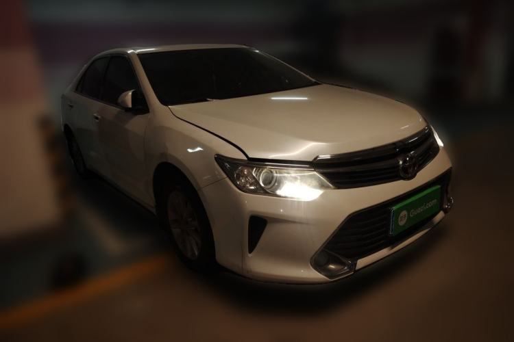 Used Toyota Camry 2015 2.0G Premier Edition Front Right 45 Deg
