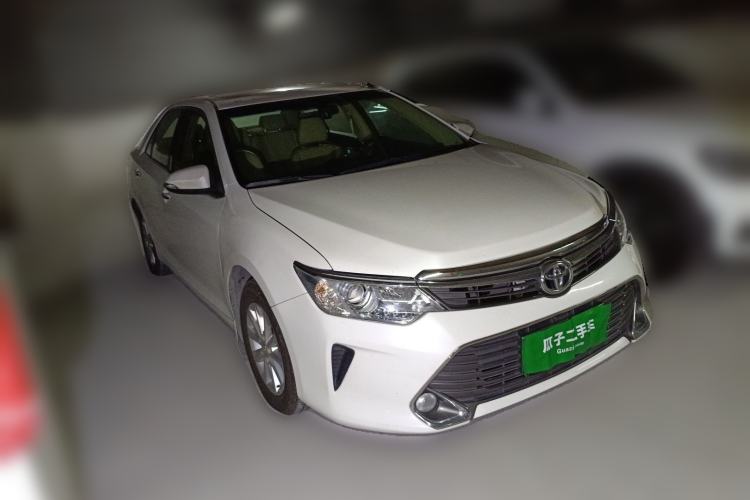 Used Toyota Camry 2015 2.0G Premier Edition Front Right 45 Deg