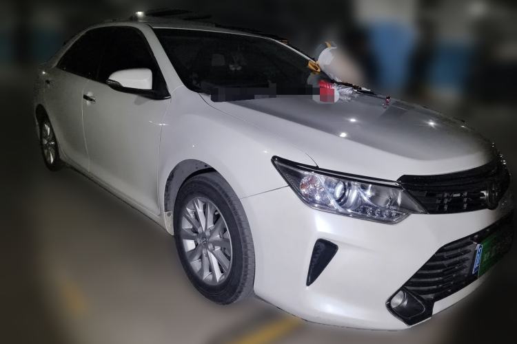 Used Toyota Camry 2015 2.0G Premier Edition Front Right 45 Deg