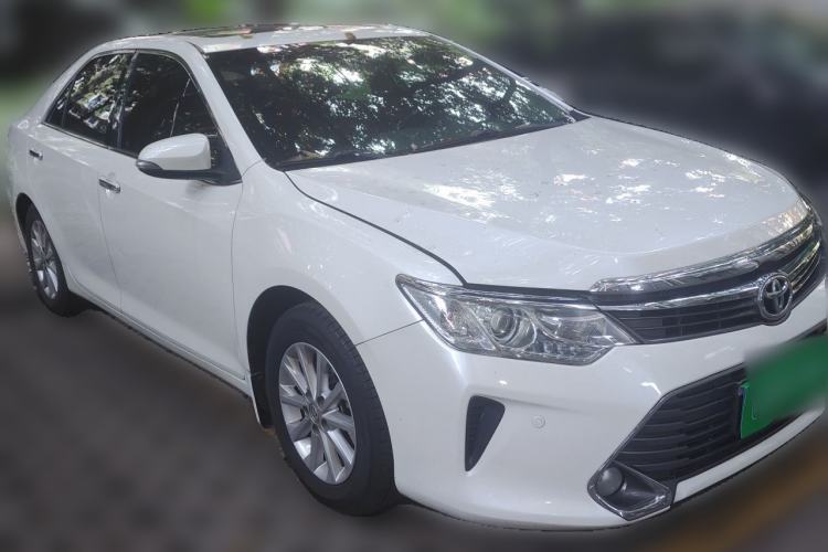 Used Toyota Camry 2015 2.0G Premier Edition Front Right 45 Deg