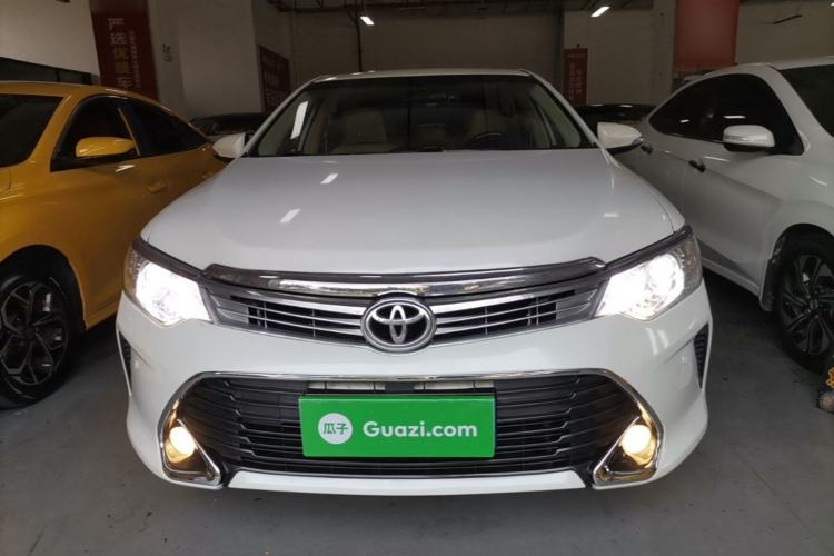 Used Toyota Camry 2015 2.0G Premier Edition Front