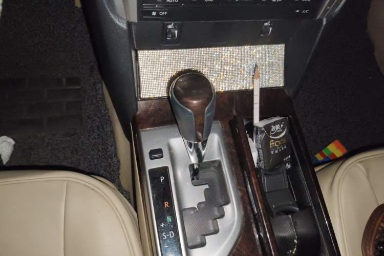 Used Toyota Camry 2015 2.0G Premier Edition Gear Lever