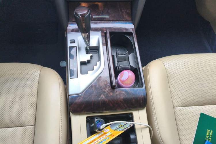 Used Toyota Camry 2015 2.5G Luxury Navigation Edition Gear Lever