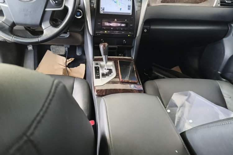 Used Toyota Camry 2015 2.5G Luxury Navigation Edition Gear Lever