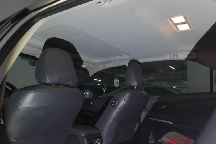 Used Toyota Camry 2015 2.0G Premier Edition Headliner