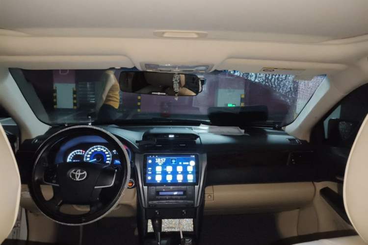 Used Toyota Camry 2015 2.0G Premier Edition Headliner