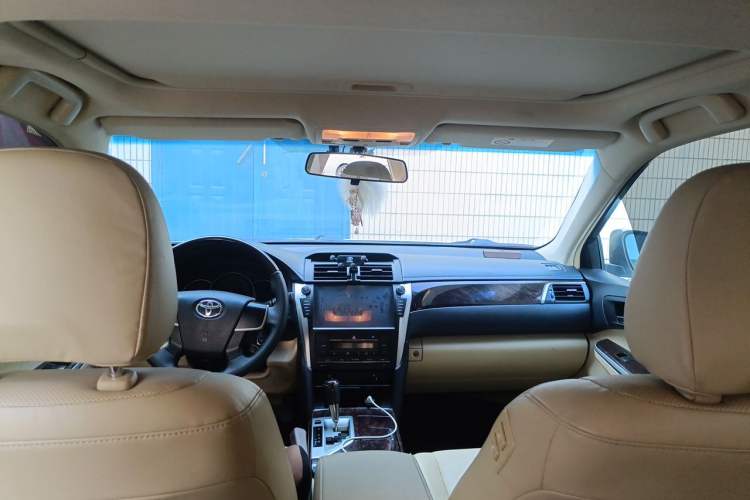 Used Toyota Camry 2015 2.0G Premier Edition Headliner