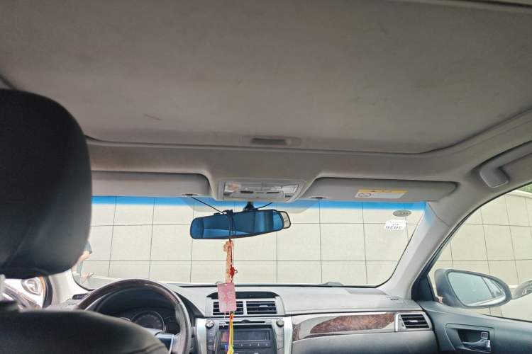 Used Toyota Camry 2015 2.0G Premier Edition Headliner