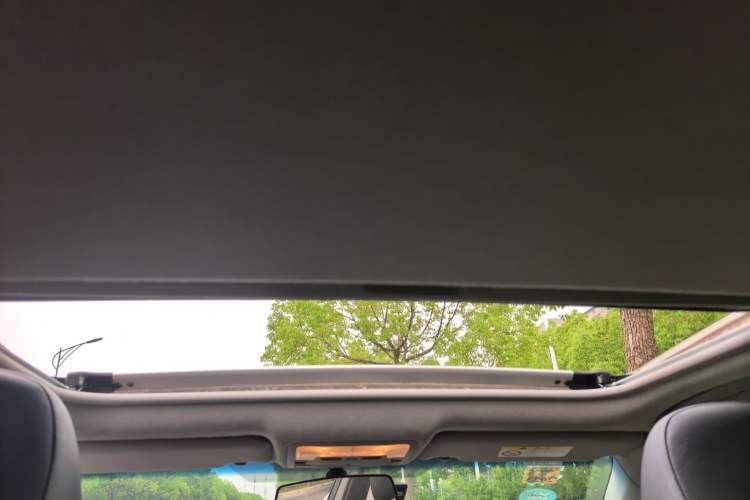 Used Toyota Camry 2015 2.0G Premier Edition Headliner