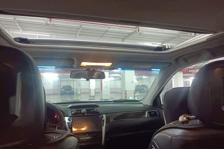 Used Toyota Camry 2015 2.0G Premier Edition Headliner