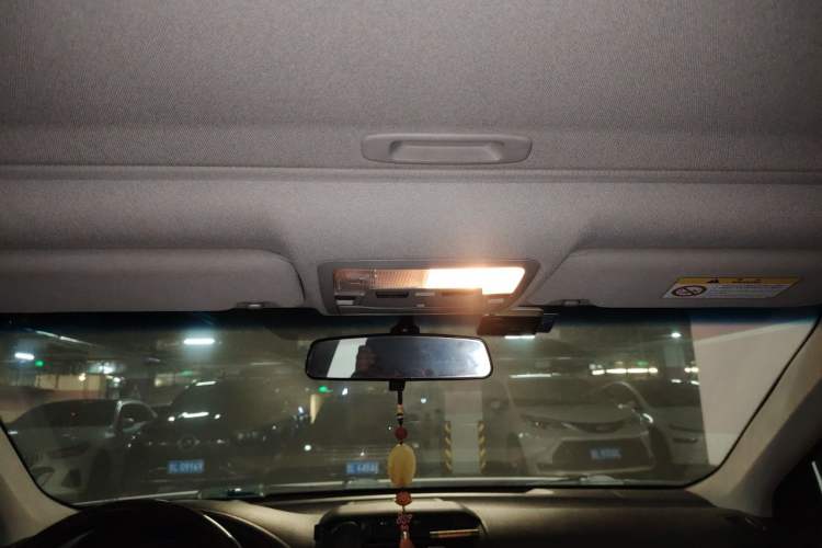 Used Toyota Camry 2015 2.0G Premier Edition Headliner