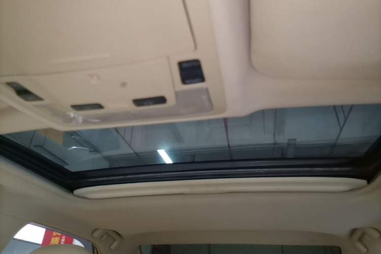 Used Toyota Camry 2015 2.0G Premier Edition Headliner