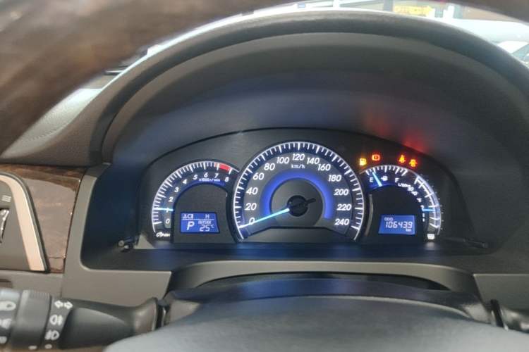 Used Toyota Camry 2015 2.0G Luxury Edition Instrument Cluster