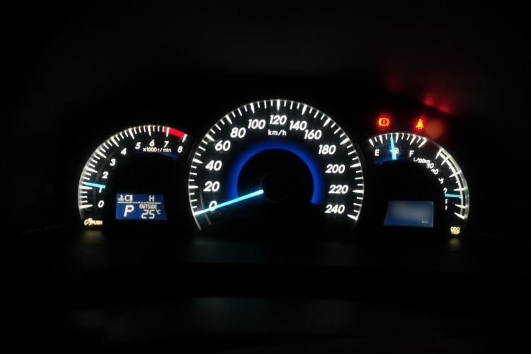 Used Toyota Camry 2015 2.0G Premier Edition Instrument Cluster