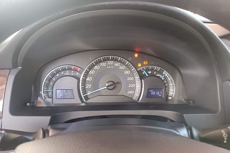Used Toyota Camry 2015 2.0E Elite Edition Instrument Cluster
