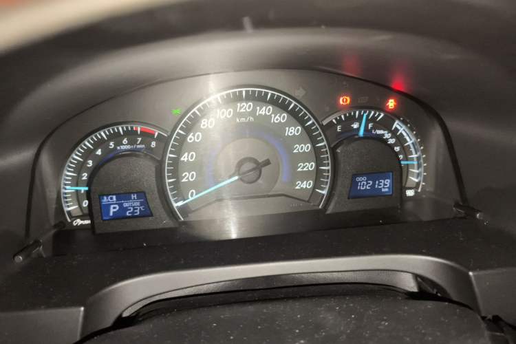 Used Toyota Camry 2015 2.0G Premier Edition Instrument Cluster