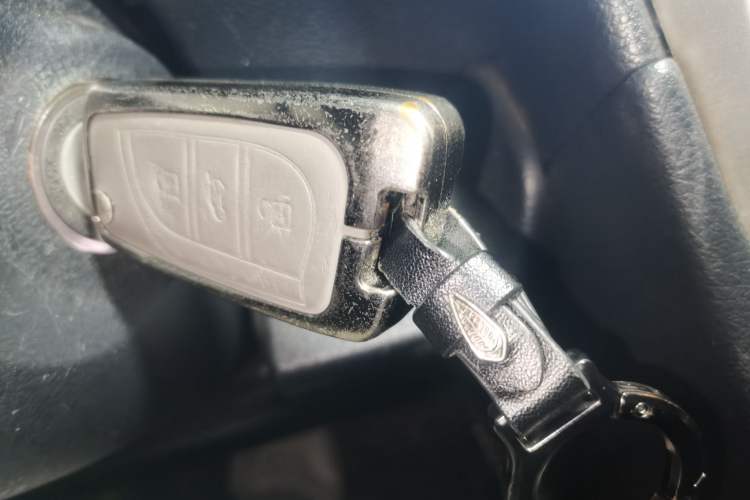 Used Toyota Camry 2015 2.0G Premier Edition Interior 1