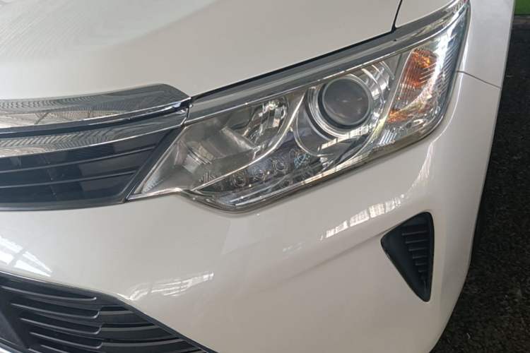 Used Toyota Camry 2015 2.0G Premier Edition Left Front Headlight